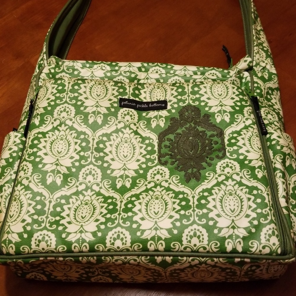 Petunia Pickle Bottom Idealic Istanbul Bag
